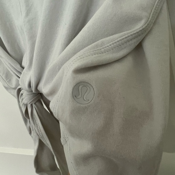 Lululemon Front tie shirt - Picture 5 of 5